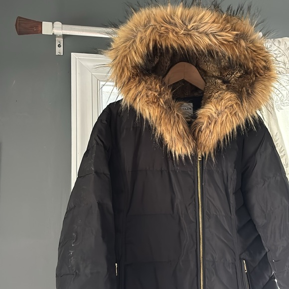 Cole Haan Women's Essential Down Coat With Faux Fur Lined & Trimmed Hood - Picture 4 of 7